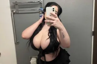 I'm Available Now ✅Facetime shows 📞Incall or Outcall💋Hotel😜Car date🚗 - Image 1